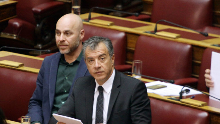 Θεοδωράκης: Μοναδικό μέλημα της κυβέρνησης η επικοινωνιακή διαχείριση της αξιολόγησης