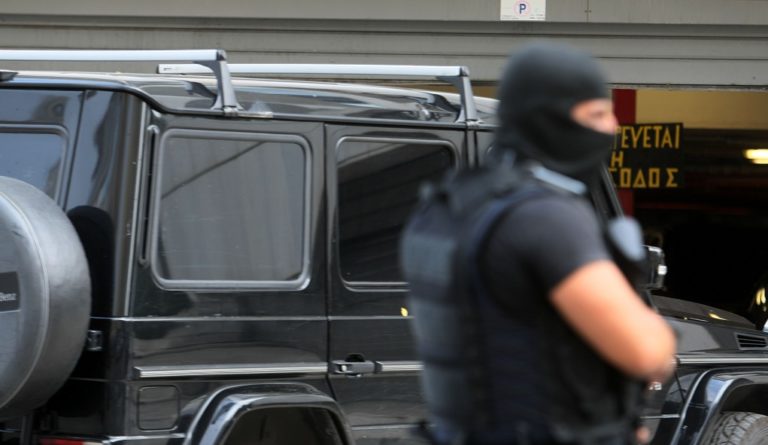 Καστοριά: Είχε συλλάβει τον Μαζιώτη ο αστυνομικός-δολοφόνος του οδηγού ταξί (video)