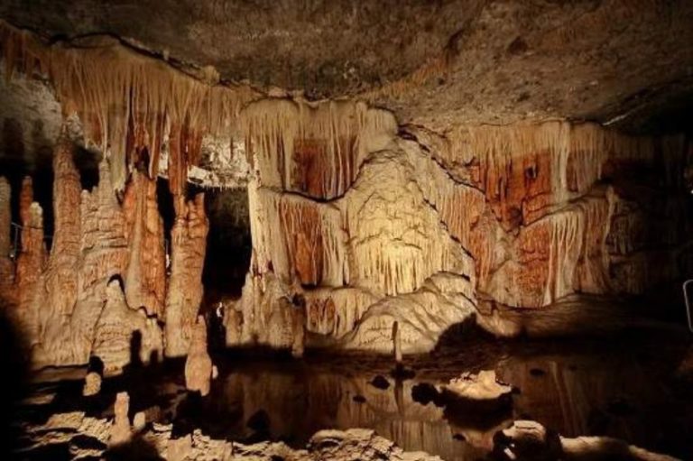 Στην Αρκαδία ένα απο τα καλύτερα σπήλαια στην Ελλάδα