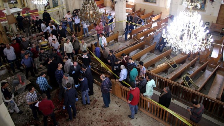 Αίγυπτος: 11 νεκροί, 66 τραυματίες από δεύτερη έκρηξη έξω από εκκλησία στην Αλεξάνδρεια (video)