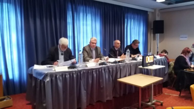 “Νέα Πελοπόννησος”: Να παραδώσει την έδρα του ο κ. Αντωνόπουλος