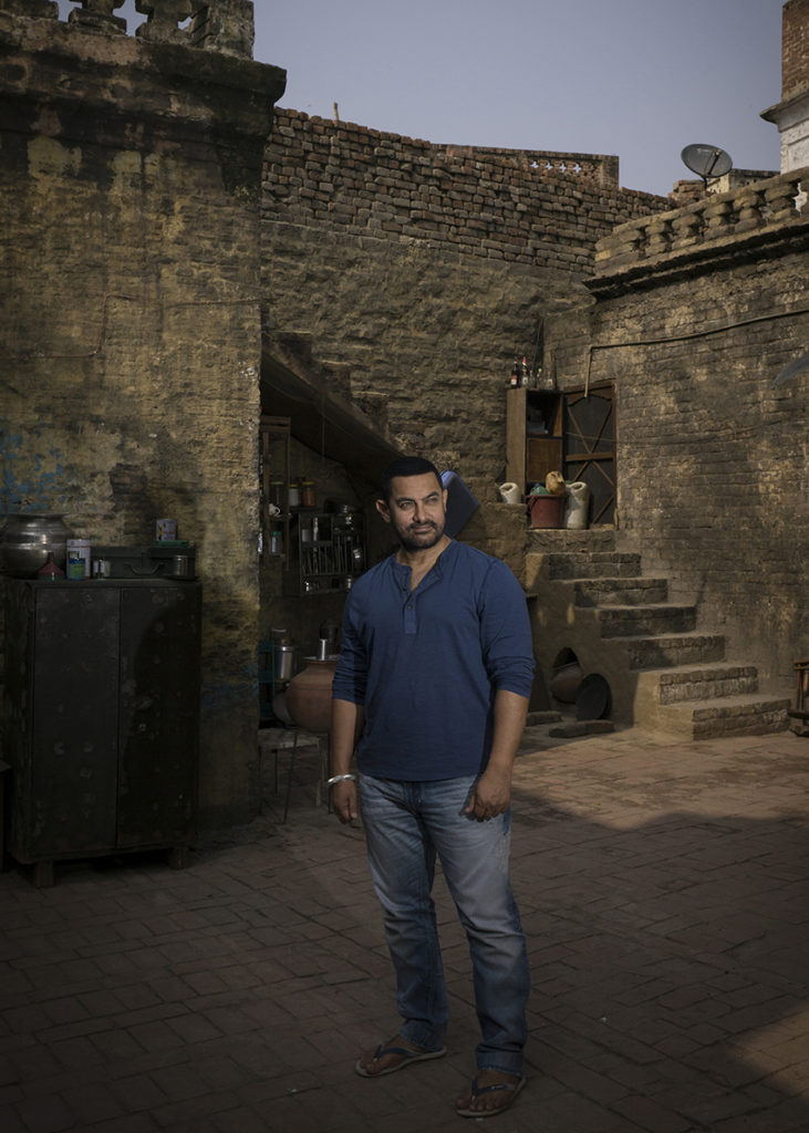 Aamir on set