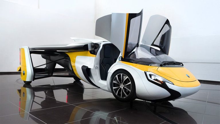 AeroMobil: Αυτοκίνητο και αεροπλάνο γίνονται «ένα»