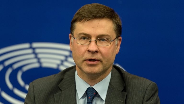 Ντομπρόβσκις: To ΕΝΤ  θα λογοδοτεί στο Ευρωπαϊκό Κοινοβούλιο