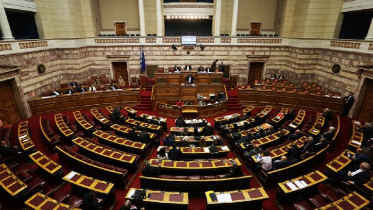 Τα μηνύματα των κομμάτων και των πολιτικών αρχηγών για την εργατική Πρωτομαγιά  (video)