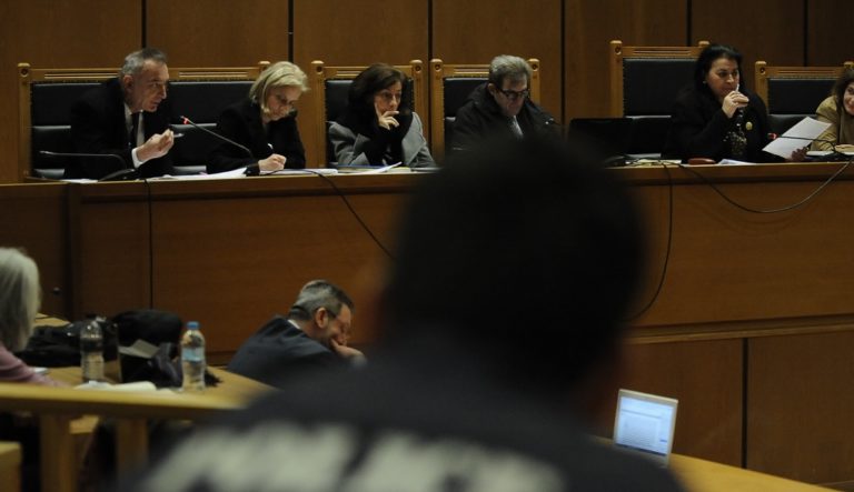 Αναβλήθηκε η δίκη για την επίθεση μελών της Χ.A. στο «Συνεργείο»
