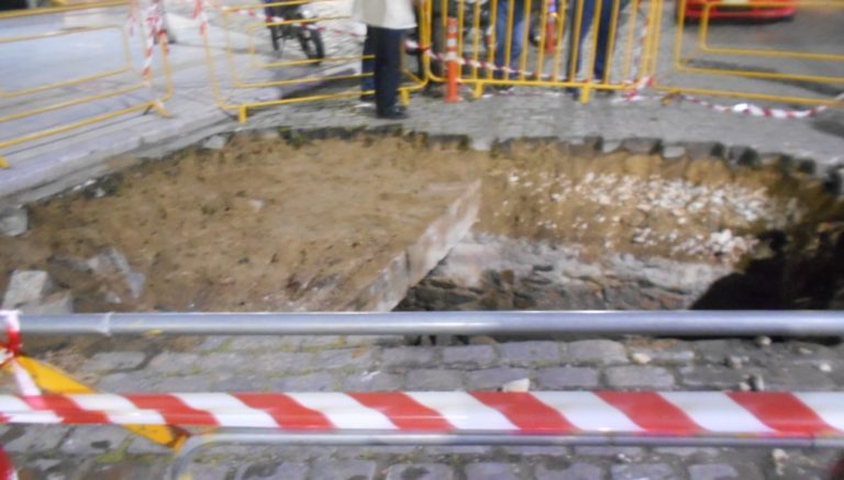Καβάλα: Καθίζηση του οδοστρώματος στην παραλιακή