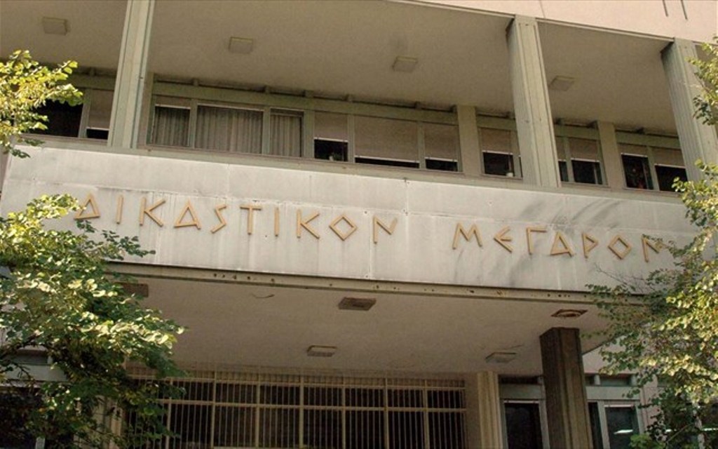 Δικογραφία κατά αντιδημάρχων Τυρνάβου για μπλόκο σε στρατιωτικό κονβόι