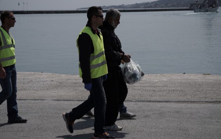 Στην Τουρκία απελάθηκαν από την Λέσβο, 49 μετανάστες