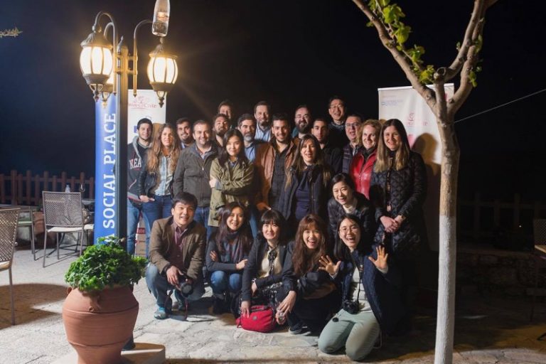 Ηράκλειο: Τον κρητικό αμπελώνα και το κρασί, γνώρισαν Κορεάτες δημοσιογράφοι