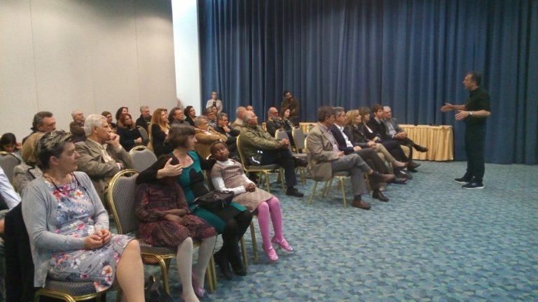 Σ. Θεοδωράκης: Μόνο ο λαός μπορεί να μας στείλει σπίτι μας