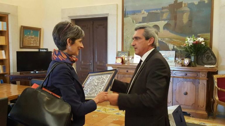 Στη Ρόδο η Πρέσβης της Μεγάλης Βρετανίας στην Ελλάδα