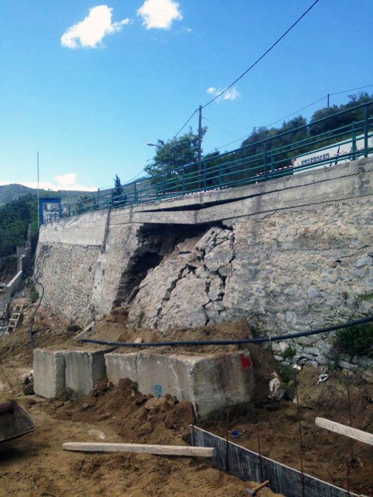 Καβάλα: Προβληματίζει η αποκατάσταση του τοιχίου στο Παληό
