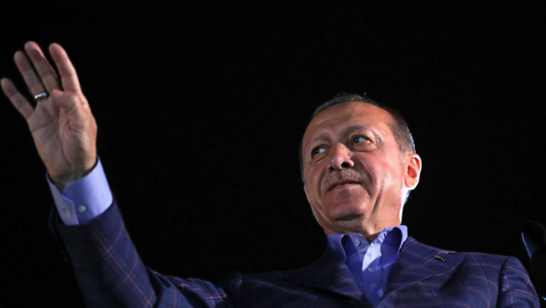Παρατυπίες στο τουρκικό δημοψήφισμα «βλέπουν» οι διεθνείς παρατηρητές