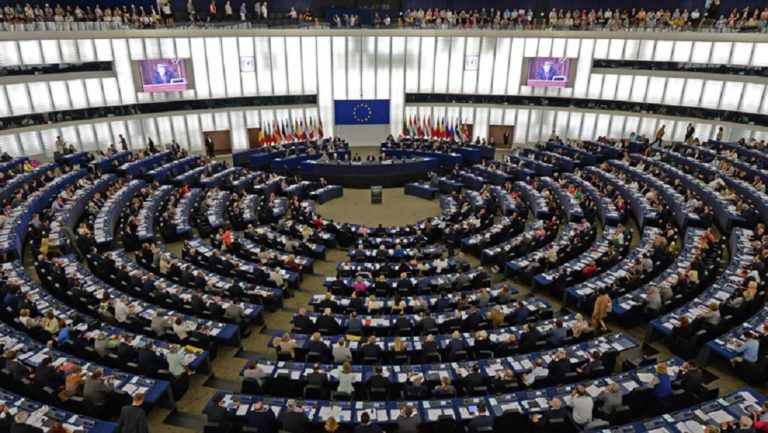 Με συμμετοχή Ντάισελμπλουμ η συζήτηση στο Ευρωκοινοβούλιο για την Ελλάδα
