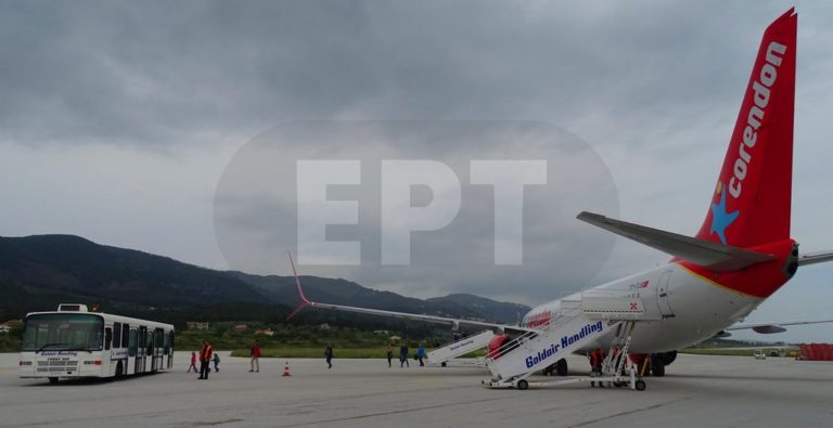 Λέσβος: Ποδαρικό στις πτήσεις τσάρτερ έκαναν οι Ολλανδοί