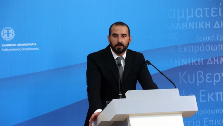 «Οτιδήποτε οδηγεί σε ρύθμιση χρέους είναι αποδεκτό»
