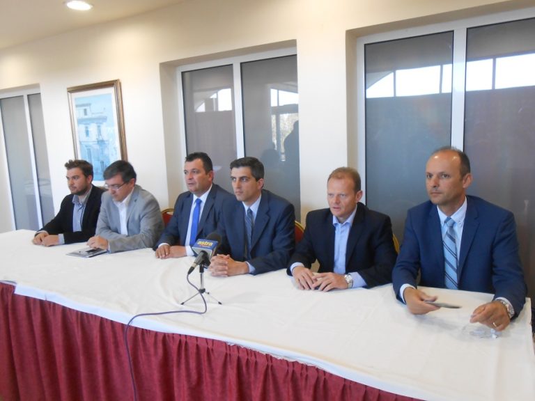 Χρ. Δήμας: Η κυβέρνηση “ξεζουμίζει” την ελληνική κοινωνία