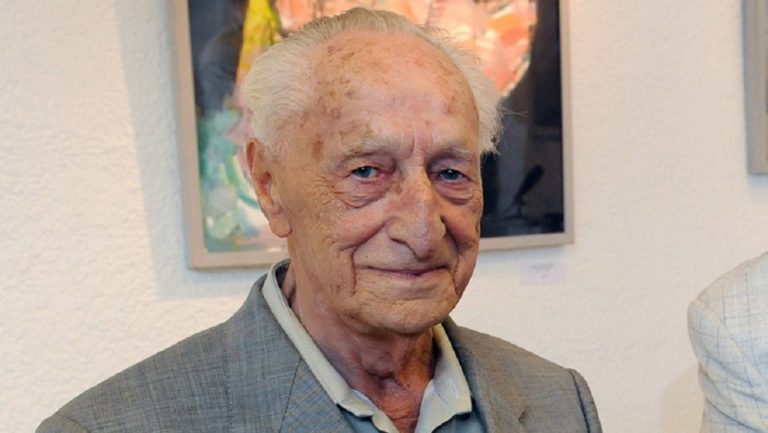 Απεβίωσε στα 97 ο τελευταίος ανατολικογερμανός υπ. Αμύνης