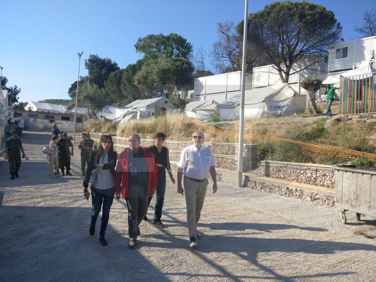 Επιτροπή LIBE: Η Ελλάδα να μην αφεθεί μόνη της στο προσφυγικό
