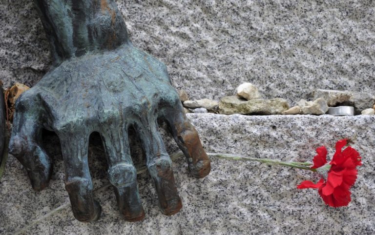 «Μαουτχάουζεν»: 72 χρόνια μετά τιμούν τη μνήμη 3.700 Ελλήνων