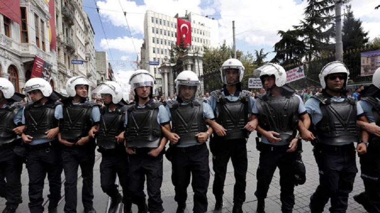 Κωνσταντινούπολη: Συλλήψεις 53 πρώην εργαζομένων στο Χρηματιστήριο