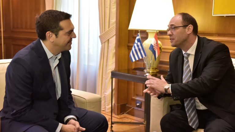 Συνάντηση Τσίπρα με τον αντιπρόεδρο της κυβέρνησης της Κροατίας Νταβόρ Ίβο Στίερ