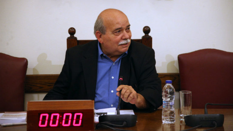 Βούτσης: Νομίζω θα έχουμε σαφείς απαντήσεις από το ΕΣΡ για τις άδειες