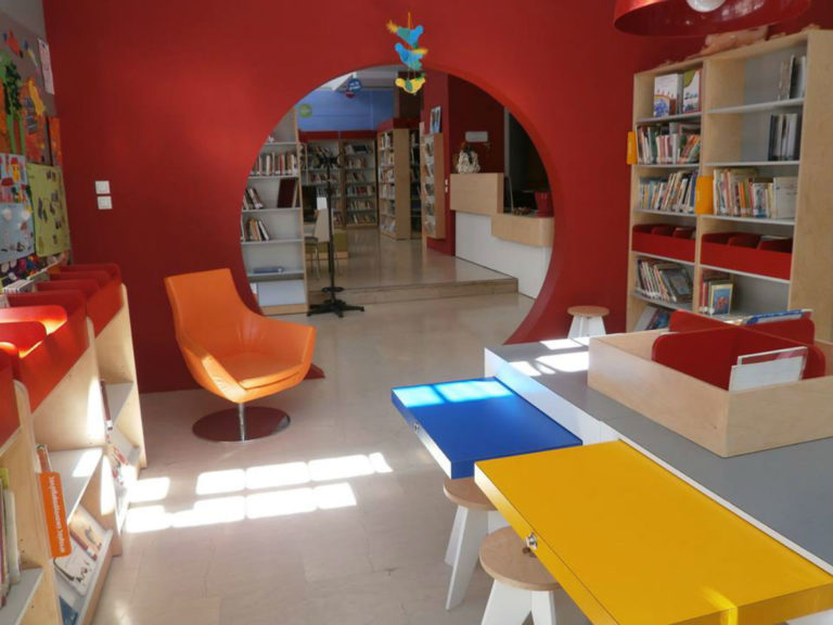 Δράσεις για ενηλίκους, παιδιά και εφήβους στην Περιφερειακή Βιβλιοθήκη Χαριλάου