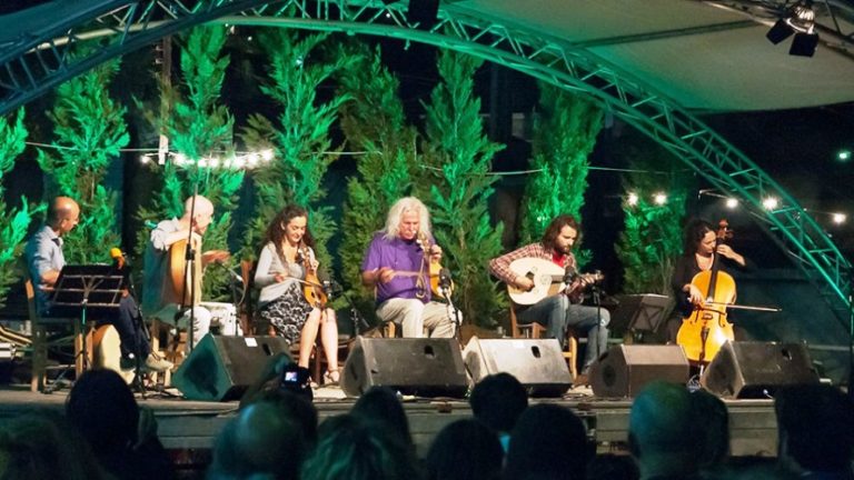 Τίτλοι τέλους για το Houdetsi Festival
