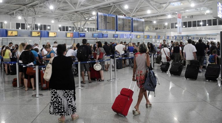 Αύξηση 10,1% της επιβατικής κίνησης στα αεροδρόμια