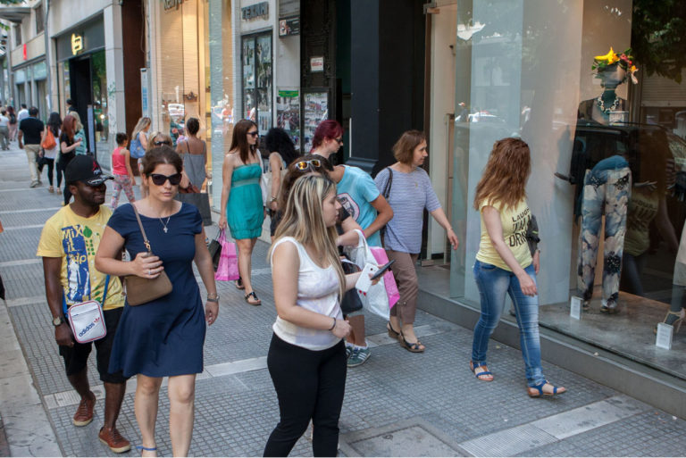 Λαϊκή Συσπείρωση: Να παρέμβουν για την Κυριακάτικη αργία