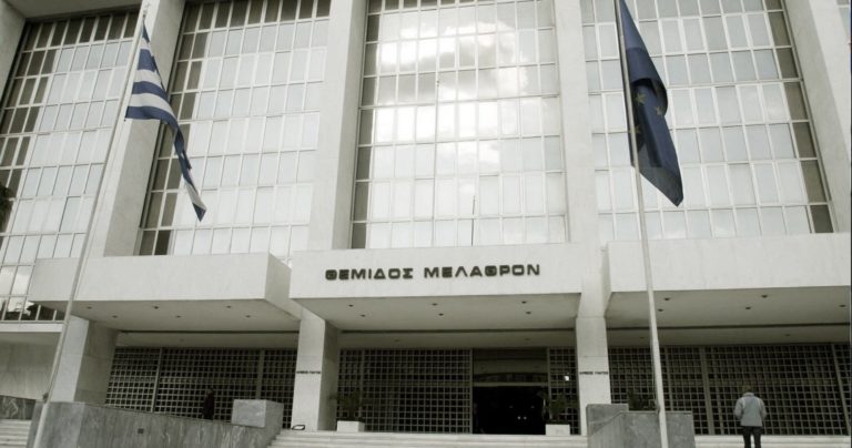 Στο αρχείο η υπόθεση των υποκλοπών από τον Άρειο Πάγο: «Καμία σύνδεση της ΕΥΠ με predator» – Αντιδράσεις από την αντιπολίτευση για το πόρισμα