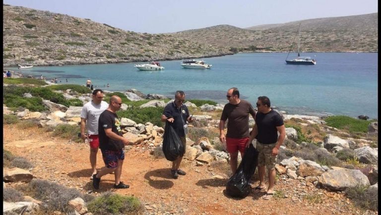 Καθάρισαν το νησάκι Ντία