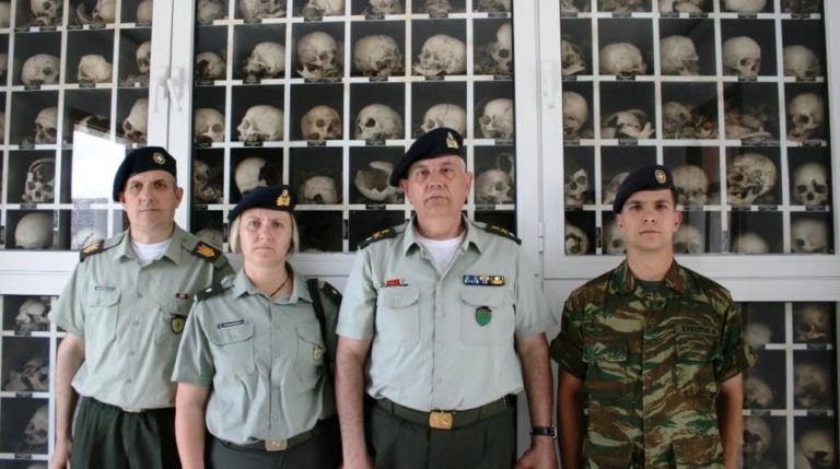 Επίσκεψη στρατιωτικών στο Μουσείο Θυμάτων Ναζισμού Διστόμου