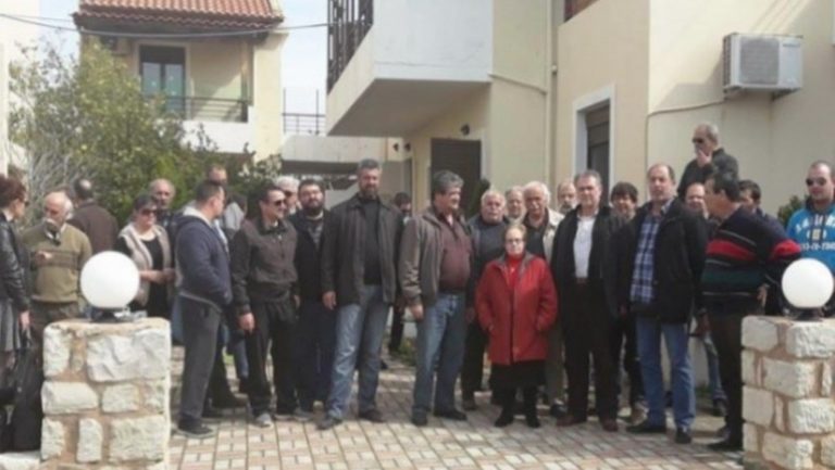 Διαγραφή χρεών στη μια περίπτωση, έξωση στην άλλη