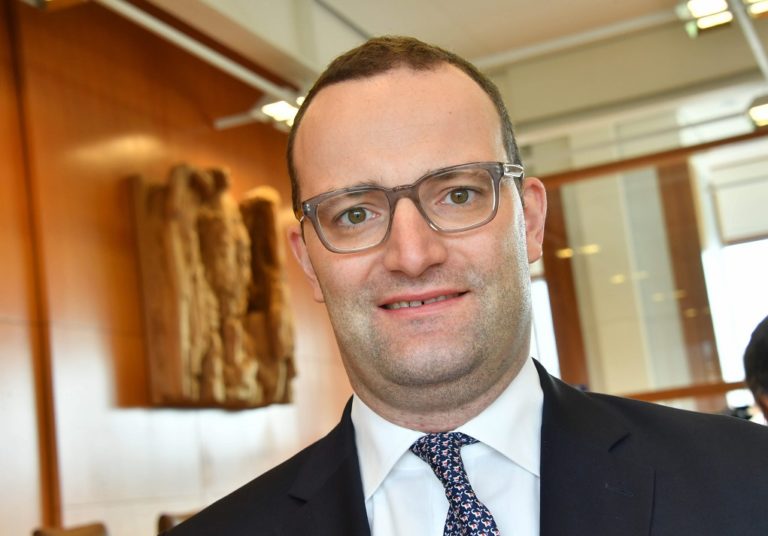 Η ΕΚΤ θα πρέπει να εγκαταλείψει το QE λέει ο Γενς Σπαν