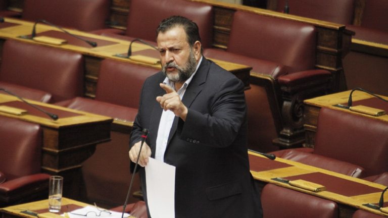 Β. Κεγκέρογλου: “Δεν υπάρχει κράτος δικαίου που να δουλεύεις και να μην πληρώνεσαι” (audio)