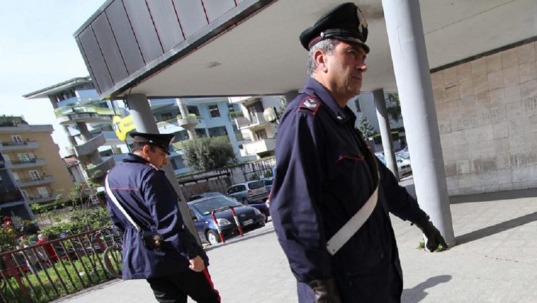Άνδρας μαχαίρωσε αστυνομικό και στρατιωτικό στο Μιλάνο