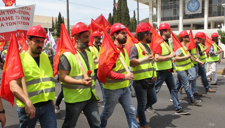 ΠΑΜΕ: Πρωτομαγιά με μηνύματα ειρήνης από Τούρκους συνδικαλιστές