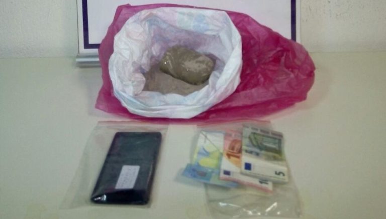 Θεσσαλονίκη: 22χρονος συνελήφθη για κατοχή και διακίνηση ηρωίνης