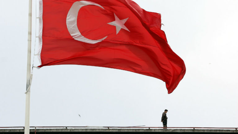Γερμανίδα δημοσιογράφος κρατείται στην Τουρκία από τα τέλη Απριλίου