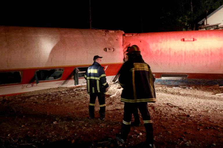 Στη ΜΕΘ Νοσοκομείου στην Αθήνα νοσηλεύεται νεαρός άνδρας που χτυπήθηκε από ηλεκτρικό ρεύμα