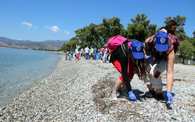 Εθελοντικός καθαρισμός των ακτών στον Δήμο Βόλου