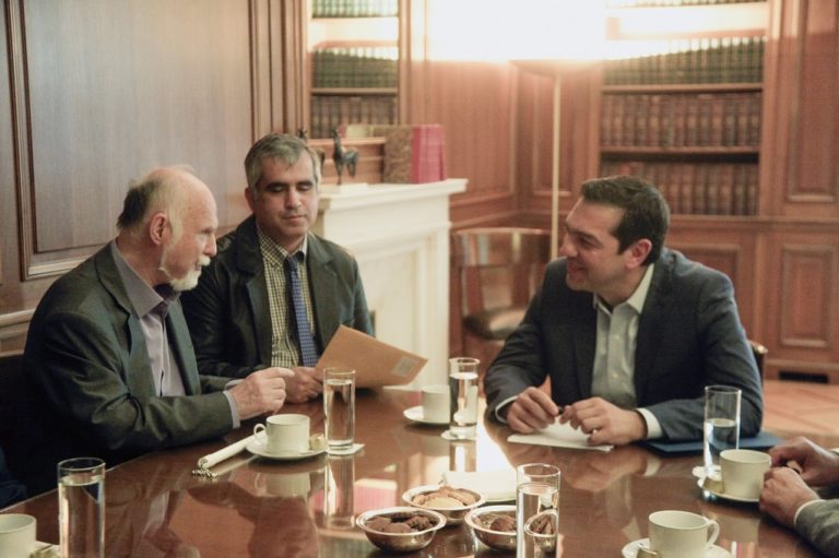Με την Εθνική Ομοσπονδία Τυφλών συναντήθηκε ο Αλ. Τσίπρας