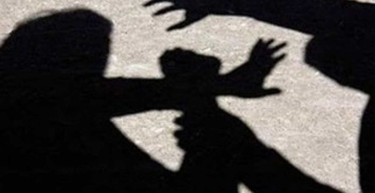 Σκιάθος: Άγνωστος επιτέθηκε σε νεαρή τουρίστρια