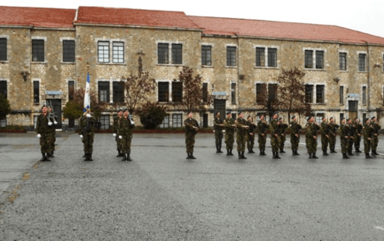 Ορκίστηκαν νεοσύλλεκτοι στο 11ο Σ.Π. Τρίπολης
