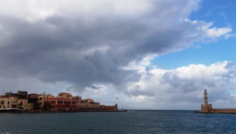 Κρήτη: Συννεφιά και σποραδικές βροχοπτώσεις στο νησί