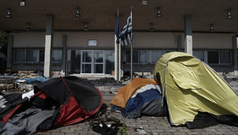 Ερώτηση βουλευτών ΣΥΡΙΖΑ για τους πρόσφυγες