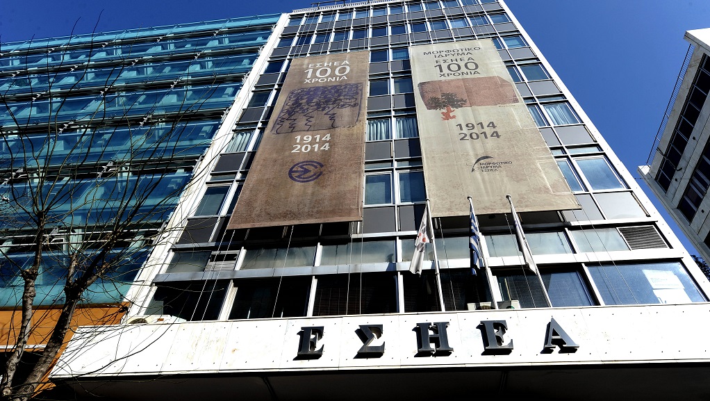 ΕΣΗΕΑ: Να απομακρυνθούν αμέσως τα τηλεοπτικά συνεργεία από το σπίτι της 12χρονης